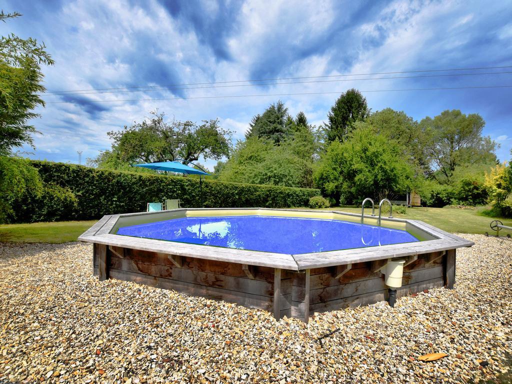 Holiday Home In Virton With Swimming Pool 外观 照片