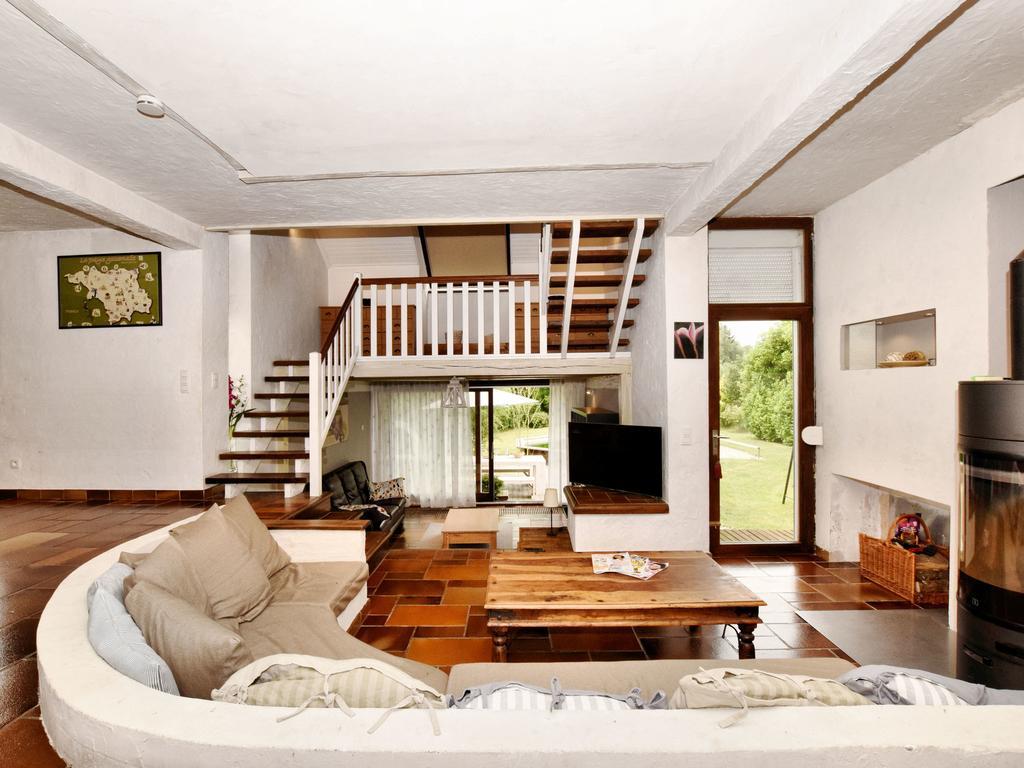 Holiday Home In Virton With Swimming Pool 外观 照片